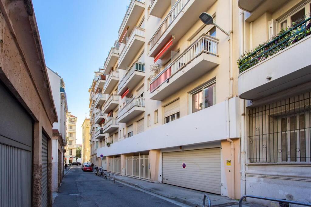 Nice Center - Bright Studio Balcony Wifi & Aircon Appartement Buitenkant foto
