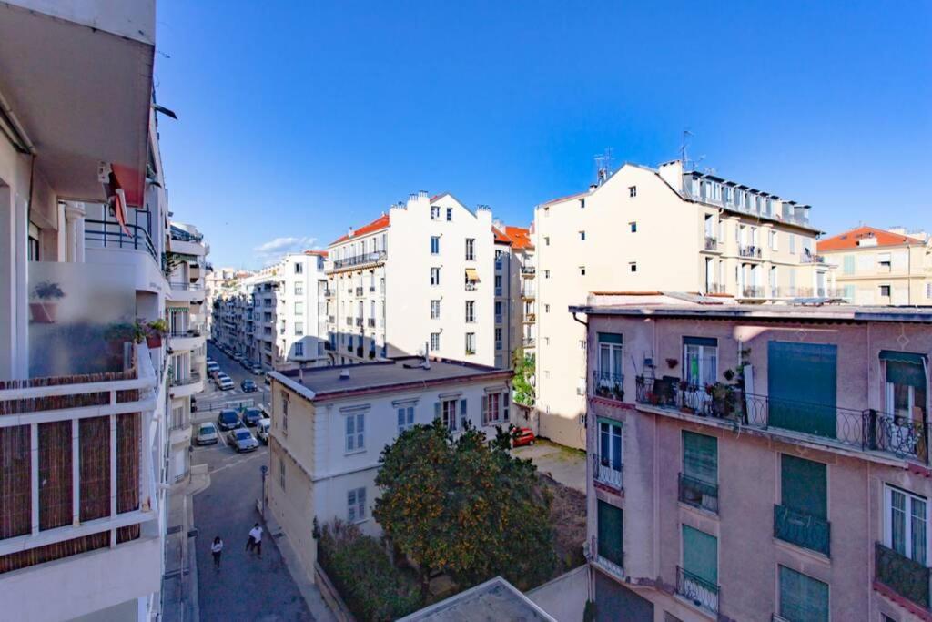 Nice Center - Bright Studio Balcony Wifi & Aircon Appartement Buitenkant foto